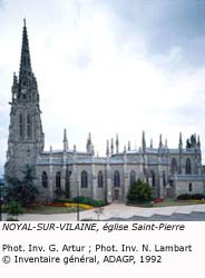 Noyal-sur-Vilaine, égliseSaint-Pierre